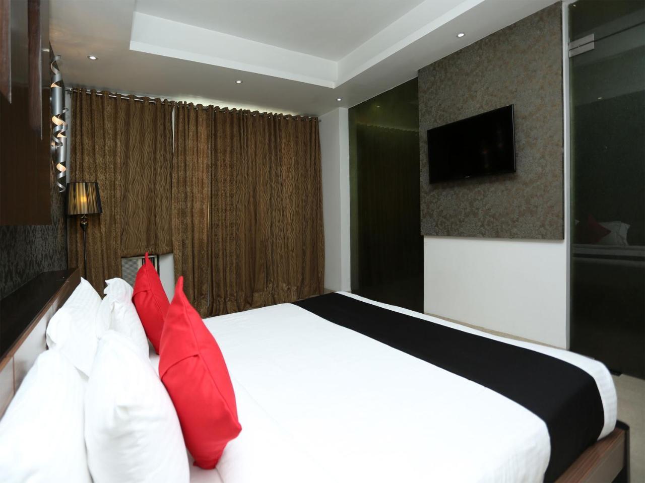 Golden Blossom Imperial Resorts Lucknow Exterior photo