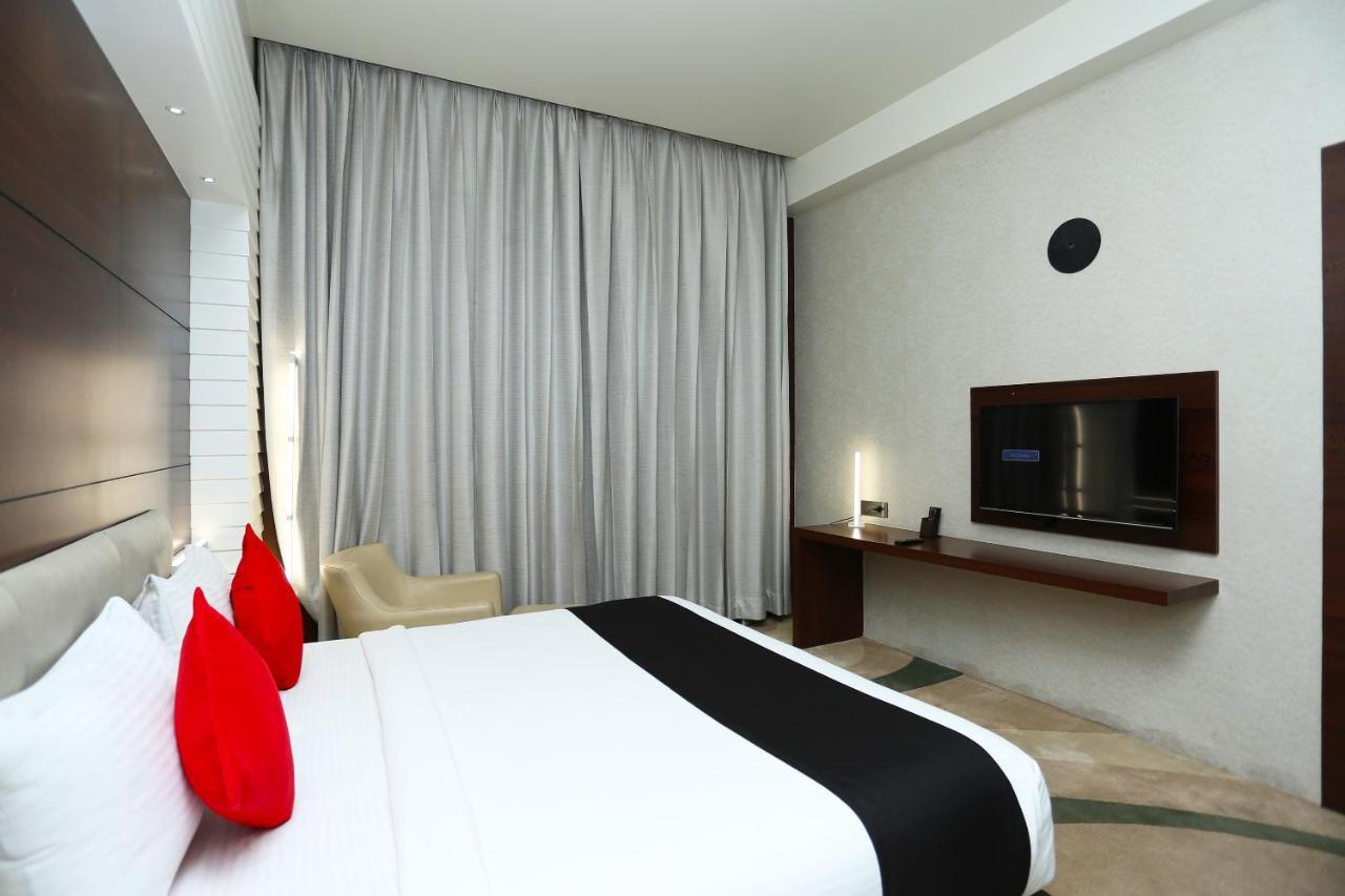 Golden Blossom Imperial Resorts Lucknow Exterior photo
